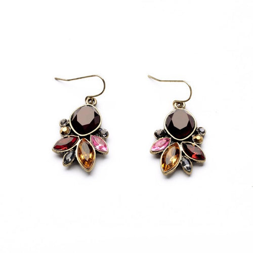 Beautiful array of colors, merlot, pink, fuschia, grey, and amber in an antique gold color hook earring. Measure 1 1/2
