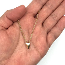 Minimalist style triangle clavicle necklace. Beautiful gold color. Necklace measures 17" long with 2" extension.